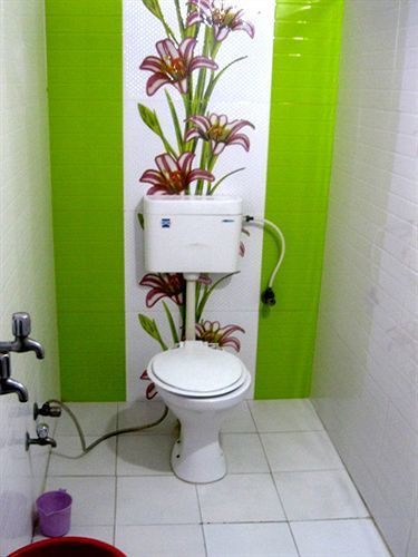 Hotel Ajay International *